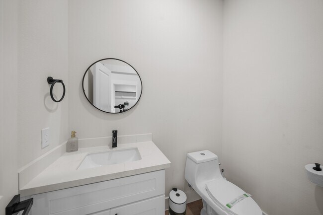 Foto del edificio - 6835 Weston St