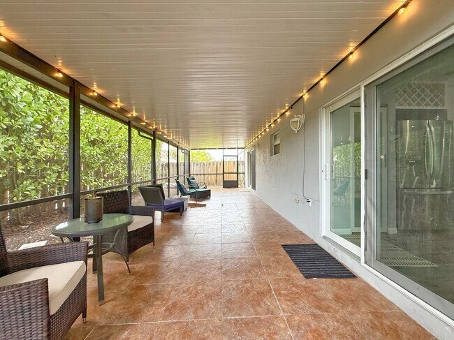 Foto del edificio - 9802 SW 222nd Terrace