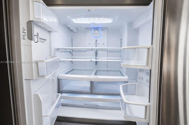 Building Photo - 841 NW 81st Ave