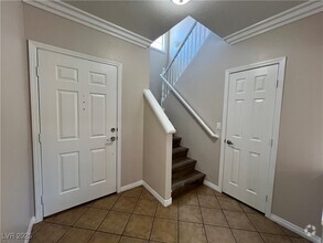 Building Photo - 7195 Cestrum Rd