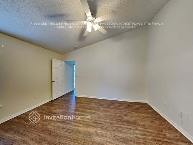 Foto del edificio - 4307 Mt Carmel Ln