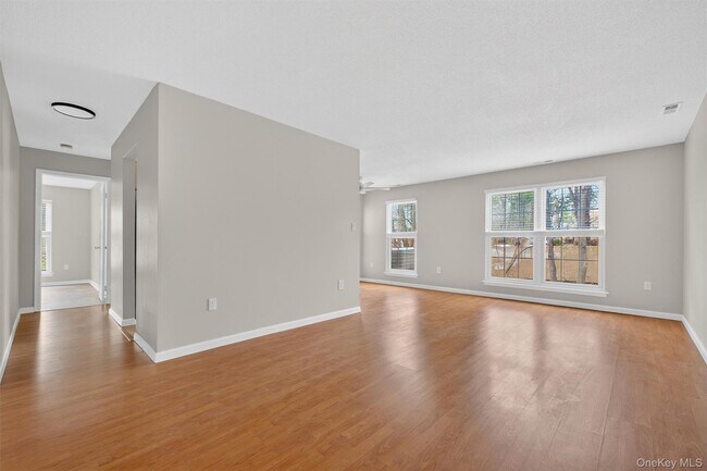 Foto del edificio - 111 Cartwheel Ct