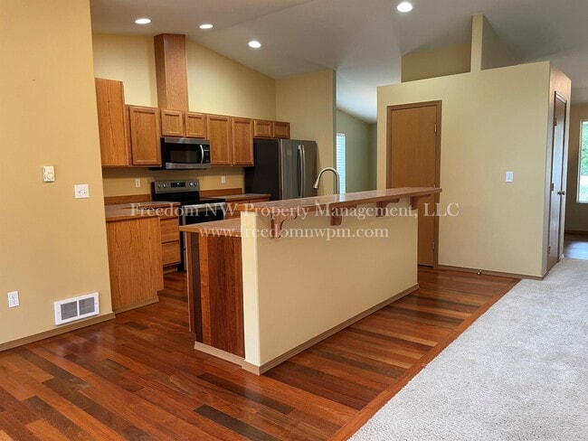 Building Photo - 117 Timberline Ln