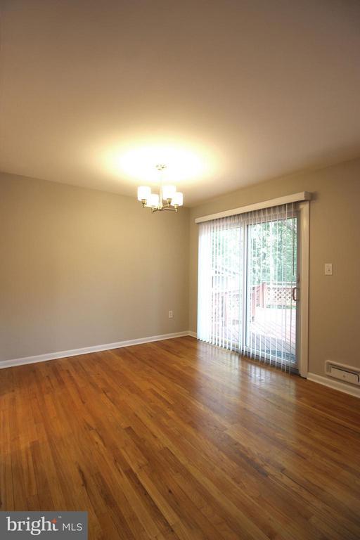 Foto del edificio - 6211 Duntley Ct