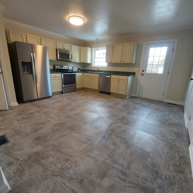 Foto del edificio - 102 Kadies Ln