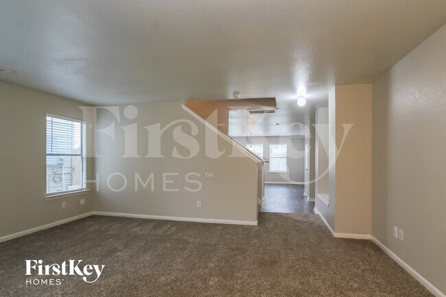 Building Photo - 430 Remington Creek Dr