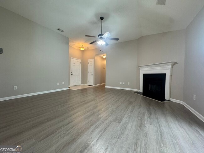 Foto del edificio - 201 Brookstone Dr SW