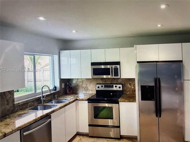 Photo - 10900 SW 107th Avenue, Miami, FL 33176 - 3445 House