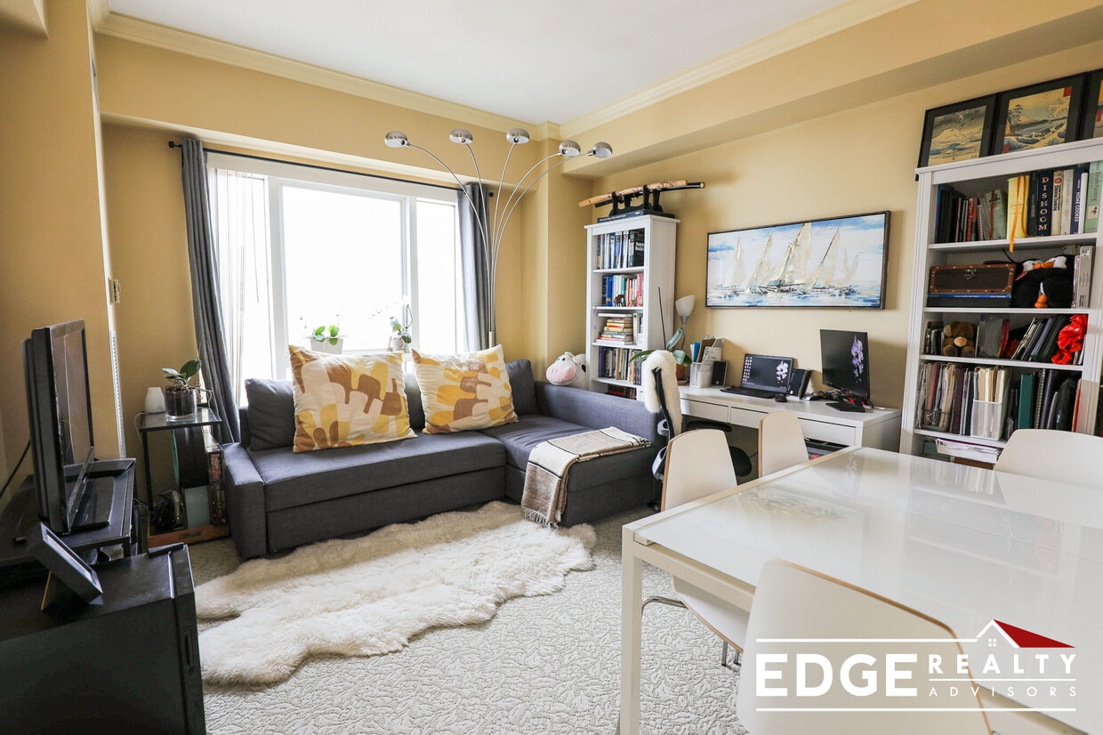 Photo - 1 Nassau St. Unit 1502