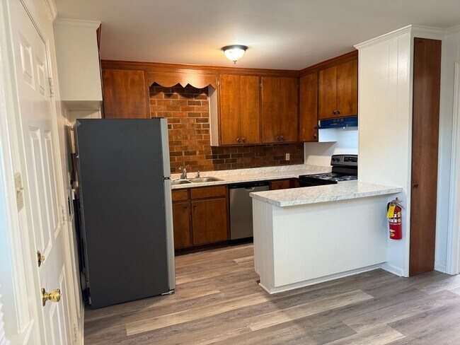 Foto del edificio - Adorable 2 Bedroom Convenient to I-29, Sho...
