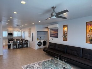 Building Photo - 1380 Hoona St