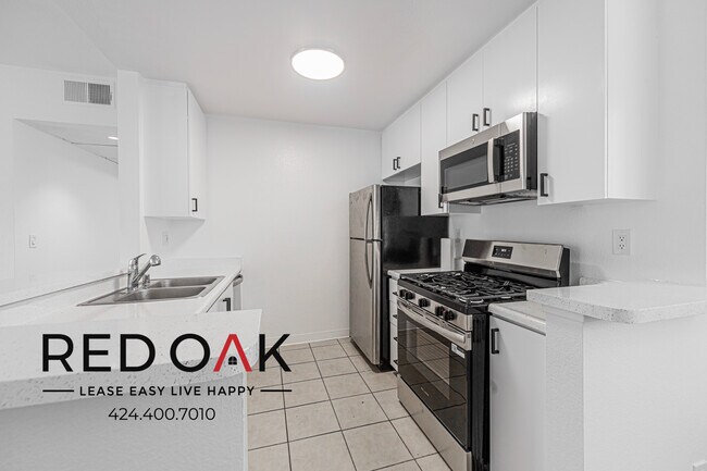 Foto del edificio - 7370 Hawthorn Ave