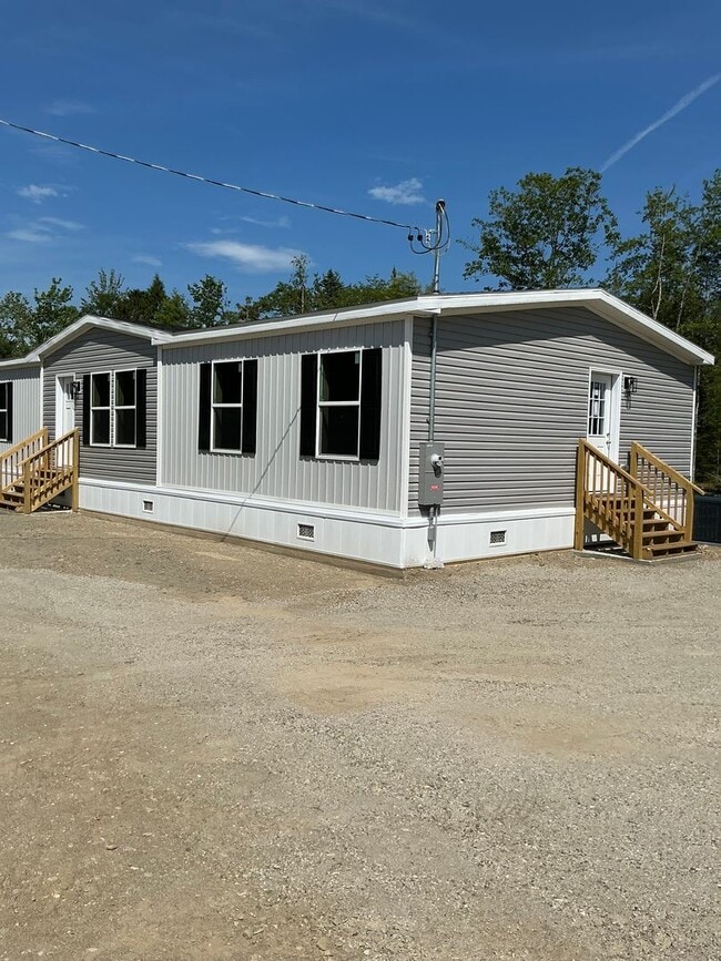Building Photo - 68 Marus Ln