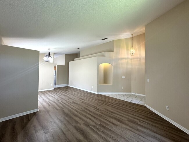 Foto del edificio - 4952 Hook Hollow Cir