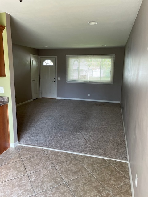 Building Photo - 313 Circle Dr
