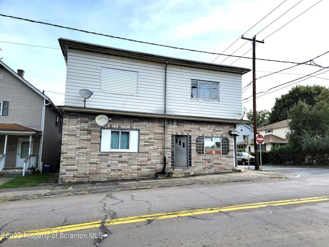 400 W Market St, Scranton, PA 18508 House Rental in Scranton, PA