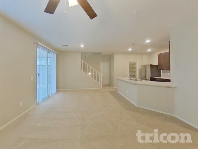 Building Photo - 40605 W Nicole Ct