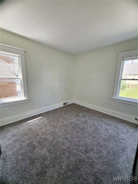 Building Photo - 706 E Delavan Ave