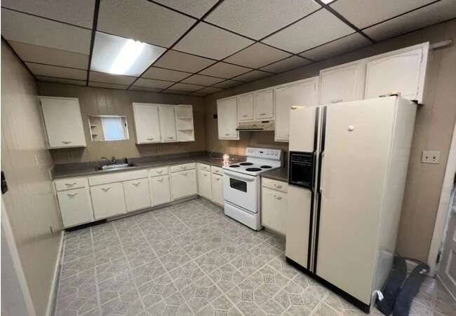 Building Photo - Charming 3/1 House in Williamsport, Rent n...