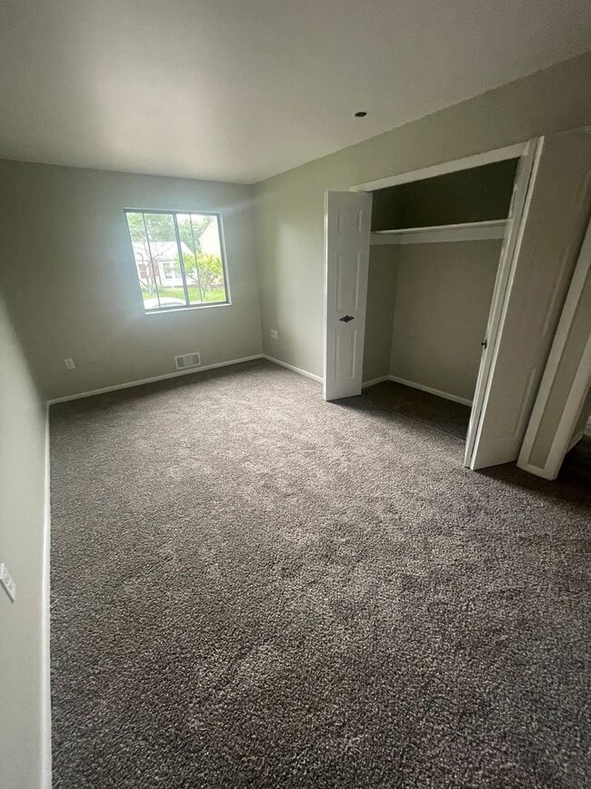 Photo - 177 S Grandview Ave House