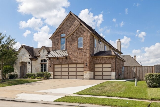 Foto del edificio - 19403 Sanctuary Robin Ln