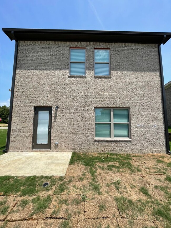 Foto del edificio - Home for Rent in Calera, AL!!! View with 4...