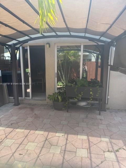Foto del edificio - 8400 NW 8th St