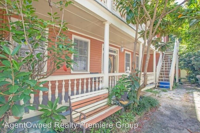Building Photo - 4 br, 2.5 bath House - 5 Judith Street