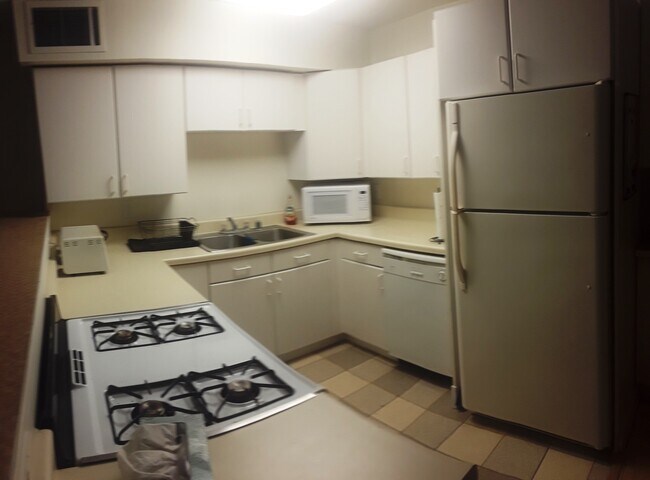 Foto del edificio - 2925 Helena St