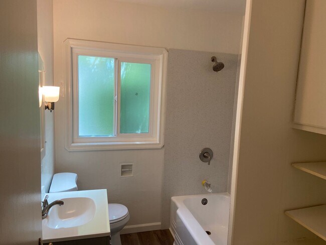 Foto del edificio - 132 Calaveras Ave