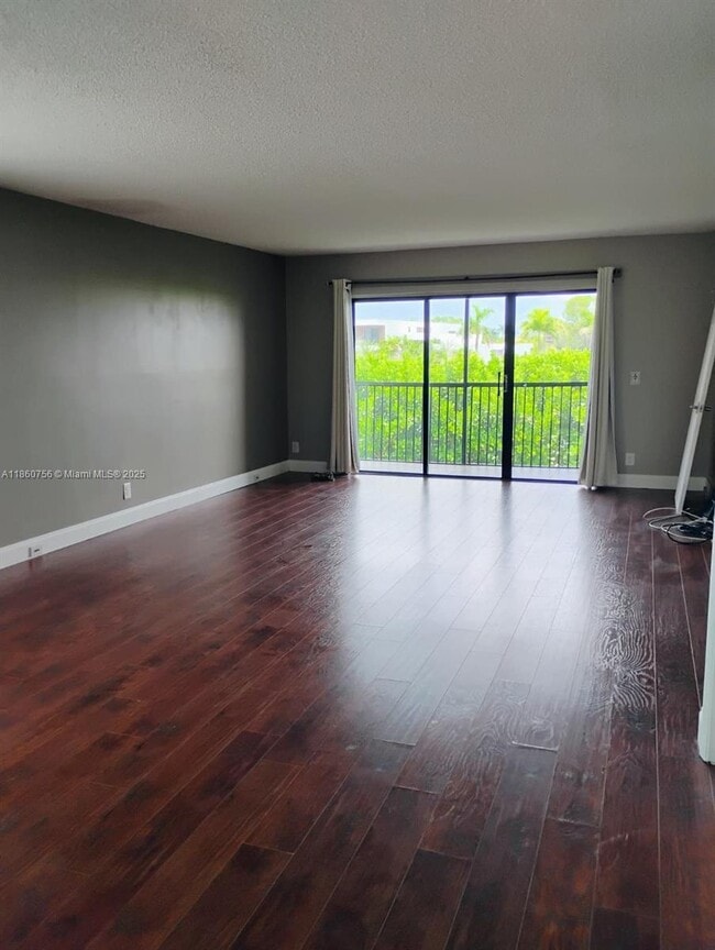 Building Photo - 16551 Blatt Blvd