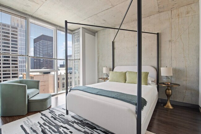 Foto del edificio - 236 W Lake St