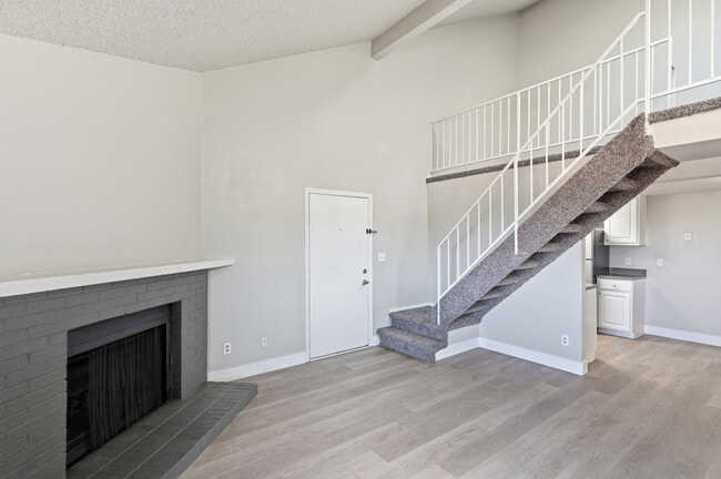 Building Photo - Avens Point