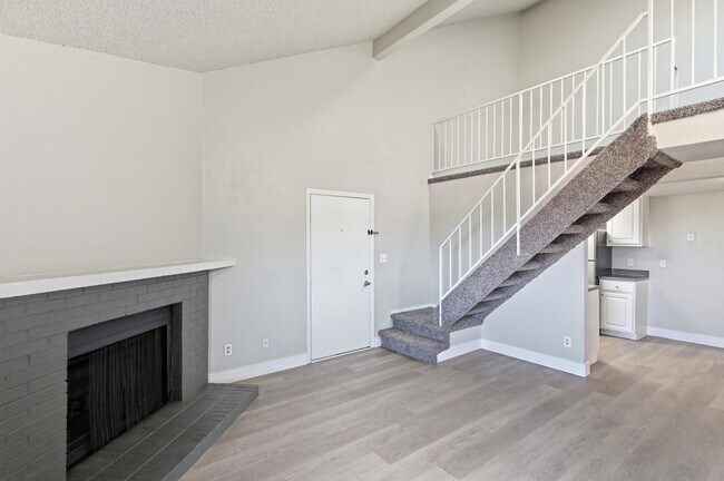 Building Photo - Avens Point