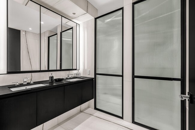 Foto del edificio - 157 W 57th St
