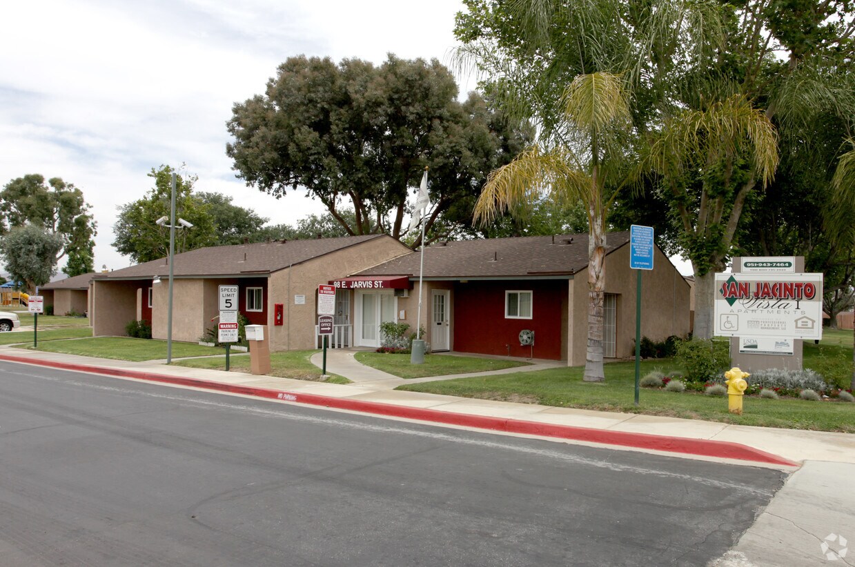 Building Photo - San Jacinto Vista 1 Apartments