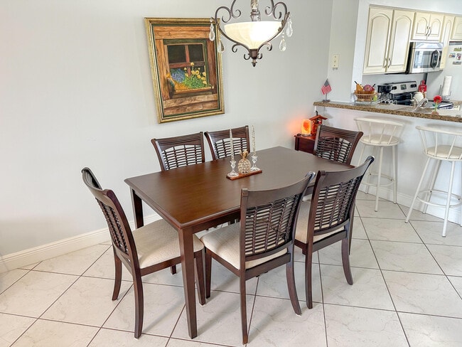 Foto del edificio - 2222 N Cypress Bend Dr