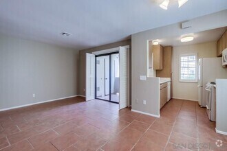 Building Photo - 10337 Azuaga St