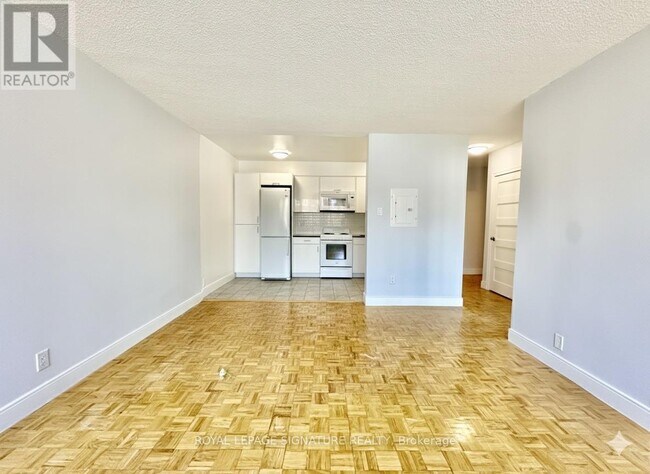 Photo du bâtiment - 990 Avenue Rd