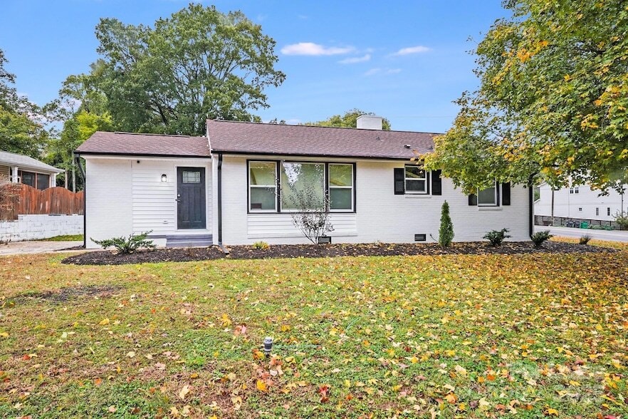 Foto principal - 2301 Shamrock Dr