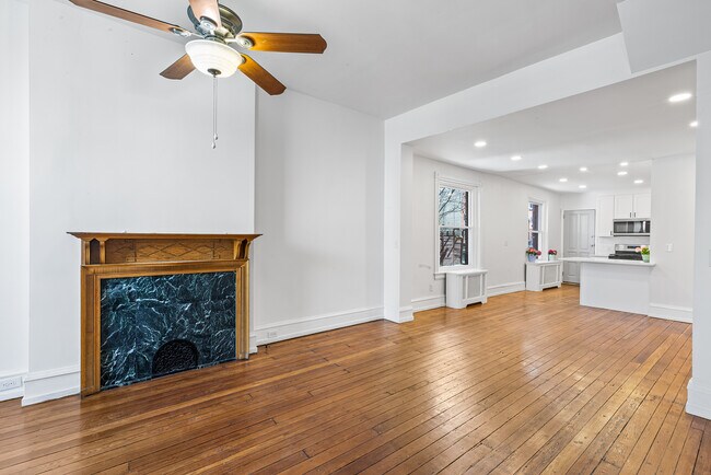 Foto del edificio - 2428 Poplar St