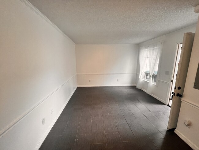 Building Photo - 6740 Magnolia Pointe Cir