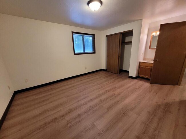 Foto del edificio - 516 Baird Creek Rd