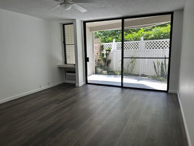 Foto del edificio - One Bedroom, One Bath Unit in  Kailua Bay ...