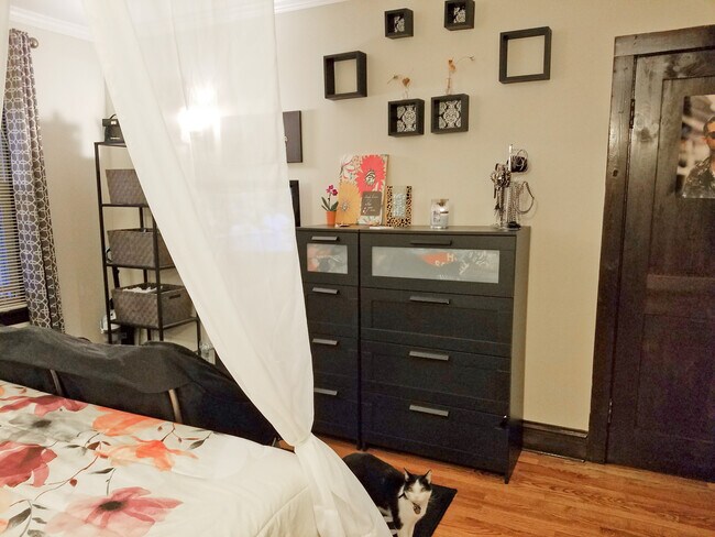 Foto del edificio - 1925 Grove Ave