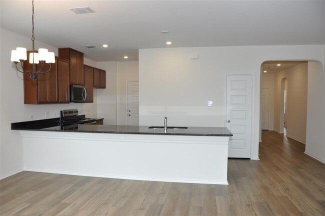Building Photo - 204 Coastal Wy