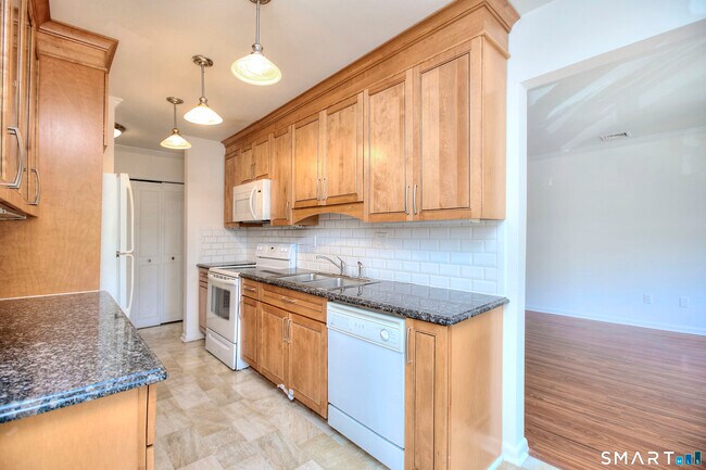 Foto del edificio - 109 Southport Woods Drive