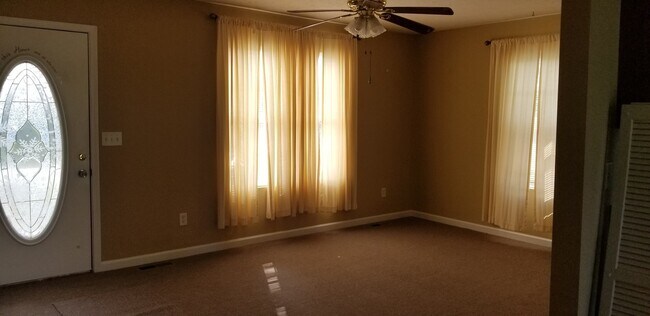 Foto del edificio - 3 Bedroom 1 Bath Home