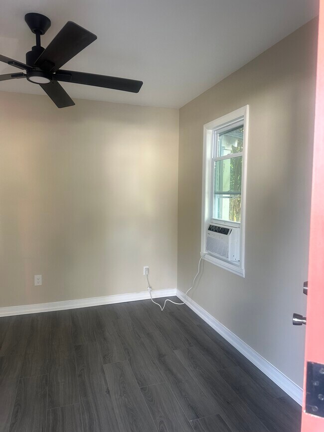 Living Room - 844 Kearse Dr