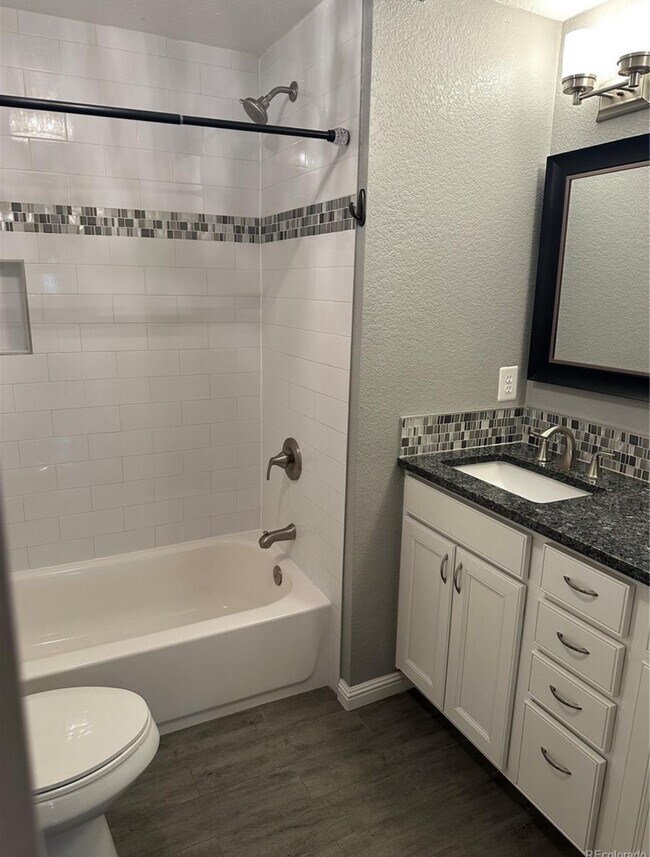 Foto del edificio - 4291 S Clarkson St